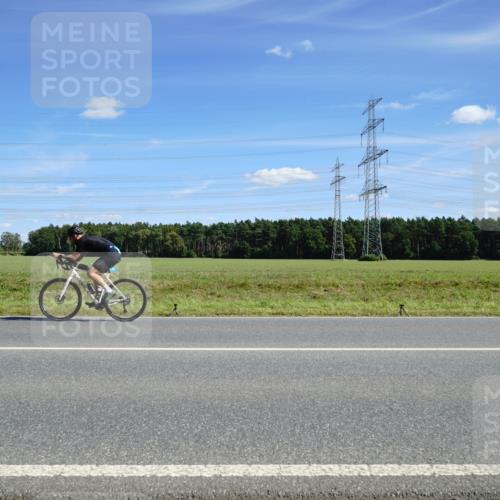 07.09.2025 - 19. Norderstedt Triathlon Michael Burmester http://msf.ph/oto/8859817 07.09.2025 13:43:46 Radfahren 1039 meine-sportfotos.de
