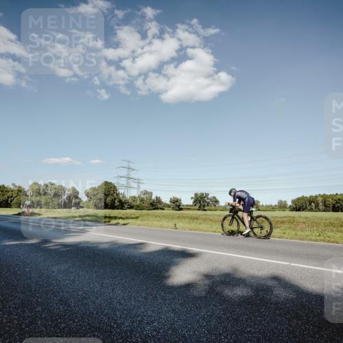 07.09.2025 - 19. Norderstedt Triathlon Michael Burmester http://msf.ph/oto/8859818 07.09.2025 15:48:54 Radfahren 384, 387, 405, 522, 1593 meine-sportfotos.de