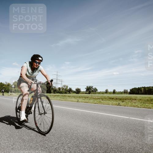 07.09.2025 - 19. Norderstedt Triathlon Michael Burmester http://msf.ph/oto/8859820 07.09.2025 12:48:32 Radfahren 248 meine-sportfotos.de