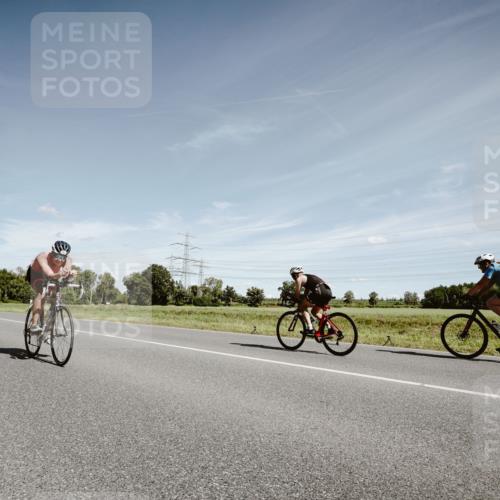 07.09.2025 - 19. Norderstedt Triathlon Michael Burmester http://msf.ph/oto/8859827 07.09.2025 12:48:39 Radfahren 798 meine-sportfotos.de
