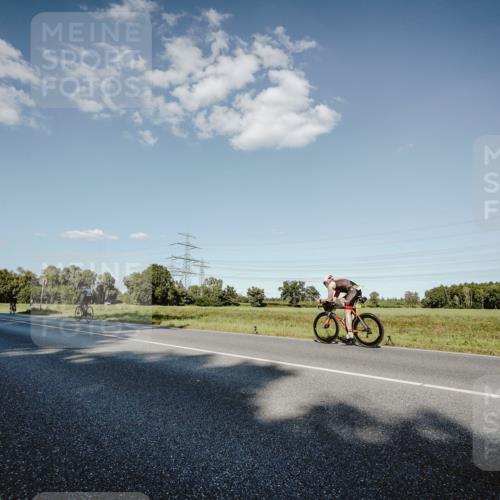 07.09.2025 - 19. Norderstedt Triathlon Michael Burmester http://msf.ph/oto/8859829 07.09.2025 15:48:57 Radfahren 405, 1593 meine-sportfotos.de