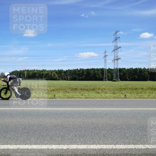 07.09.2025 - 19. Norderstedt Triathlon Michael Burmester http://msf.ph/oto/8859850 07.09.2025 13:43:57 Radfahren 985, 1018 meine-sportfotos.de