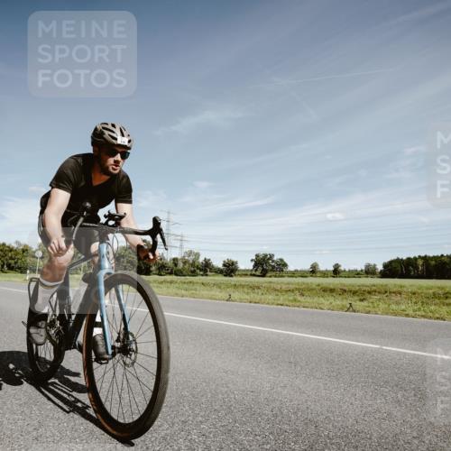 07.09.2025 - 19. Norderstedt Triathlon Michael Burmester http://msf.ph/oto/8859857 07.09.2025 12:48:55 Radfahren 142, 1216 meine-sportfotos.de