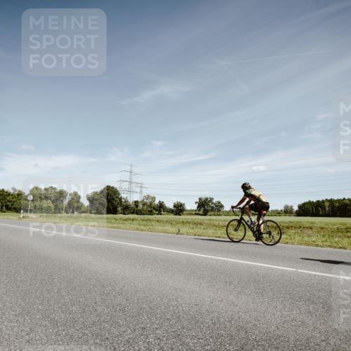 07.09.2025 - 19. Norderstedt Triathlon Michael Burmester http://msf.ph/oto/8859861 07.09.2025 12:49:01 Radfahren  meine-sportfotos.de