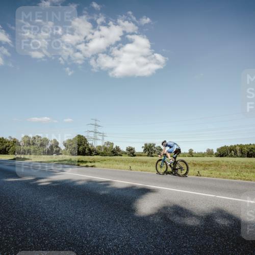 07.09.2025 - 19. Norderstedt Triathlon Michael Burmester http://msf.ph/oto/8859870 07.09.2025 15:49:17 Radfahren 934 meine-sportfotos.de