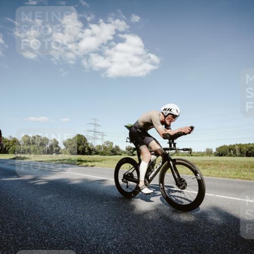 07.09.2025 - 19. Norderstedt Triathlon Michael Burmester http://msf.ph/oto/8859901 07.09.2025 15:49:34 Radfahren 517, 1515 meine-sportfotos.de