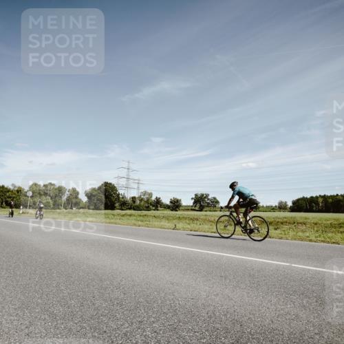 07.09.2025 - 19. Norderstedt Triathlon Michael Burmester http://msf.ph/oto/8859903 07.09.2025 12:49:21 Radfahren  meine-sportfotos.de