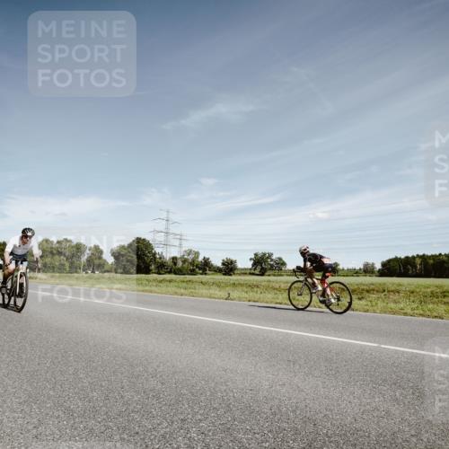07.09.2025 - 19. Norderstedt Triathlon Michael Burmester http://msf.ph/oto/8859924 07.09.2025 12:49:43 Radfahren 174, 240, 311 meine-sportfotos.de