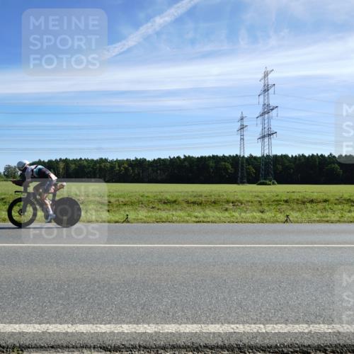 07.09.2025 - 19. Norderstedt Triathlon Michael Burmester http://msf.ph/oto/8859932 07.09.2025 11:44:13 Radfahren 1229 meine-sportfotos.de