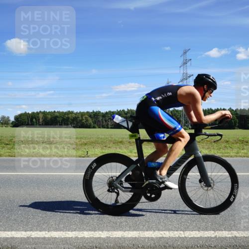 07.09.2025 - 19. Norderstedt Triathlon Michael Burmester http://msf.ph/oto/8859934 07.09.2025 13:45:33 Radfahren 1042 meine-sportfotos.de