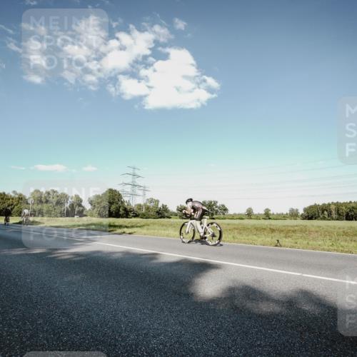 07.09.2025 - 19. Norderstedt Triathlon Michael Burmester http://msf.ph/oto/8859940 07.09.2025 15:49:46 Radfahren 501, 1047 meine-sportfotos.de