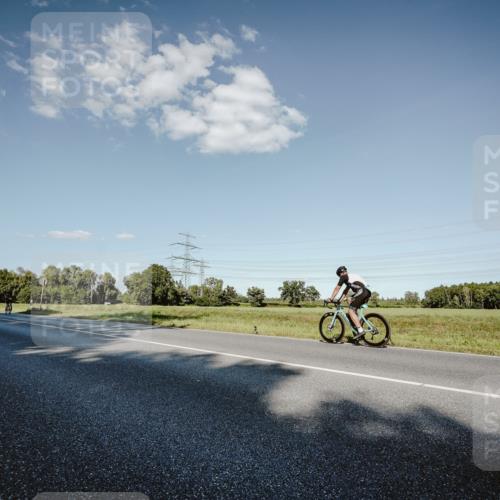 07.09.2025 - 19. Norderstedt Triathlon Michael Burmester http://msf.ph/oto/8859943 07.09.2025 15:49:48 Radfahren 882, 1047 meine-sportfotos.de
