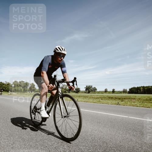 07.09.2025 - 19. Norderstedt Triathlon Michael Burmester http://msf.ph/oto/8859949 07.09.2025 12:49:57 Radfahren 1354 meine-sportfotos.de