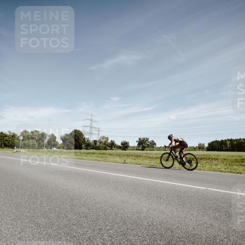 07.09.2025 - 19. Norderstedt Triathlon Michael Burmester http://msf.ph/oto/8859952 07.09.2025 12:49:59 Radfahren 1354, 1373 meine-sportfotos.de