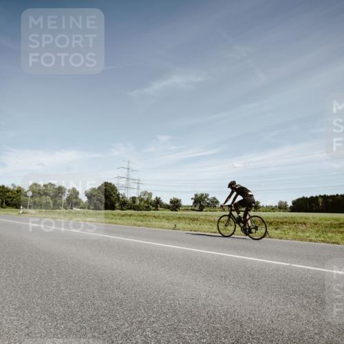 07.09.2025 - 19. Norderstedt Triathlon Michael Burmester http://msf.ph/oto/8859976 07.09.2025 12:50:17 Radfahren 220, 241, 330, 1283 meine-sportfotos.de