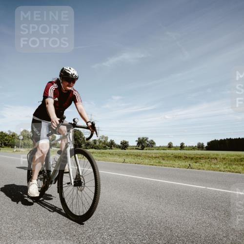 07.09.2025 - 19. Norderstedt Triathlon Michael Burmester http://msf.ph/oto/8859987 07.09.2025 12:50:21 Radfahren 241, 247, 330, 809 meine-sportfotos.de