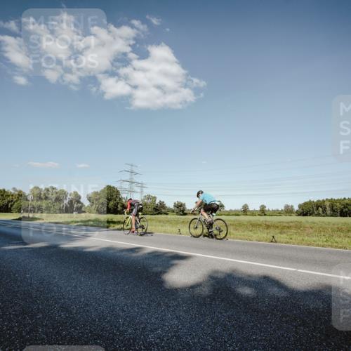07.09.2025 - 19. Norderstedt Triathlon Michael Burmester http://msf.ph/oto/8859999 07.09.2025 15:50:12 Radfahren 403, 893, 1068, 1626 meine-sportfotos.de