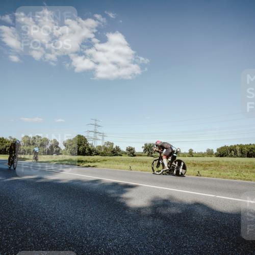 07.09.2025 - 19. Norderstedt Triathlon Michael Burmester http://msf.ph/oto/8860002 07.09.2025 15:50:14 Radfahren 893, 894, 1526, 1626 meine-sportfotos.de
