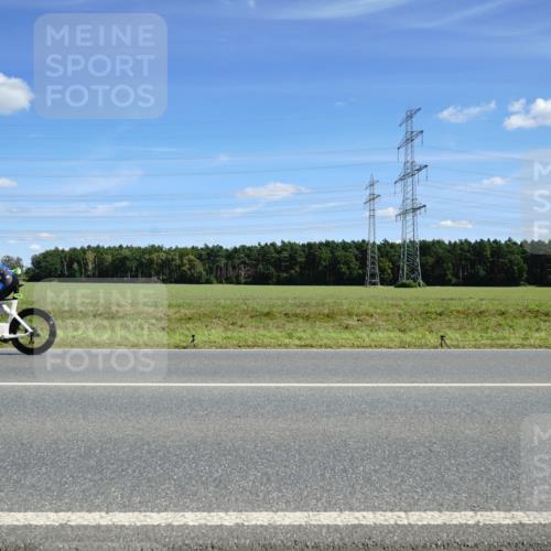 07.09.2025 - 19. Norderstedt Triathlon Michael Burmester http://msf.ph/oto/8860014 07.09.2025 13:46:15 Radfahren 1008 meine-sportfotos.de