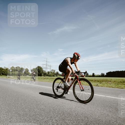 07.09.2025 - 19. Norderstedt Triathlon Michael Burmester http://msf.ph/oto/8860015 07.09.2025 12:50:38 Radfahren 205, 347, 759, 814, 1262 meine-sportfotos.de