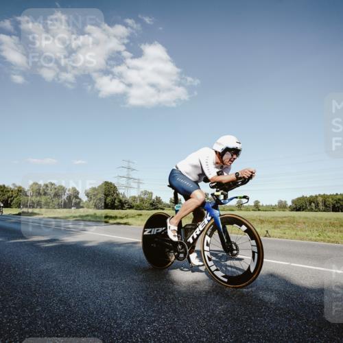 07.09.2025 - 19. Norderstedt Triathlon Michael Burmester http://msf.ph/oto/8860017 07.09.2025 15:50:17 Radfahren 380, 397, 893, 894, 1526, 1626 meine-sportfotos.de