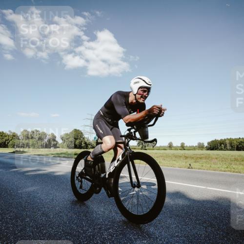 07.09.2025 - 19. Norderstedt Triathlon Michael Burmester http://msf.ph/oto/8860051 07.09.2025 15:50:28 Radfahren 371, 868, 897, 947, 1522, 1552, 1629 meine-sportfotos.de