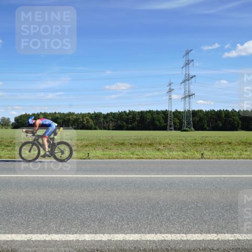 07.09.2025 - 19. Norderstedt Triathlon Michael Burmester http://msf.ph/oto/8860056 07.09.2025 13:46:56 Radfahren 872, 1020, 1027 meine-sportfotos.de