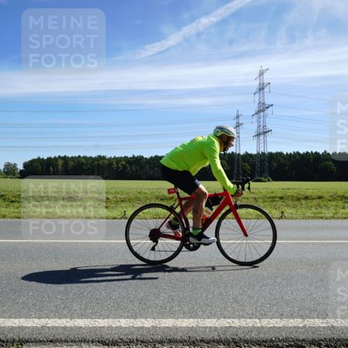 07.09.2025 - 19. Norderstedt Triathlon Michael Burmester http://msf.ph/oto/8860059 07.09.2025 11:45:59 Radfahren 162, 163, 170, 1383 meine-sportfotos.de
