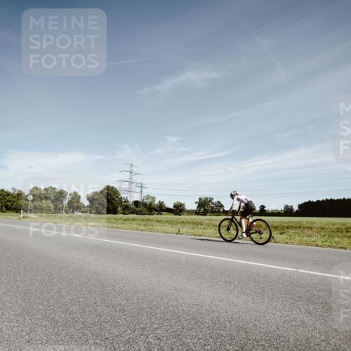 07.09.2025 - 19. Norderstedt Triathlon Michael Burmester http://msf.ph/oto/8860060 07.09.2025 12:51:02 Radfahren  meine-sportfotos.de