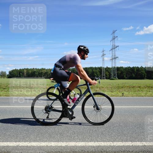 07.09.2025 - 19. Norderstedt Triathlon Michael Burmester http://msf.ph/oto/8860061 07.09.2025 13:46:56 Radfahren 872, 1020, 1027 meine-sportfotos.de