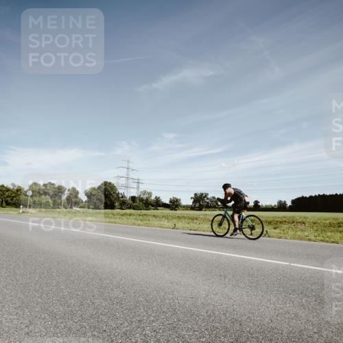 07.09.2025 - 19. Norderstedt Triathlon Michael Burmester http://msf.ph/oto/8860063 07.09.2025 12:51:06 Radfahren 317 meine-sportfotos.de