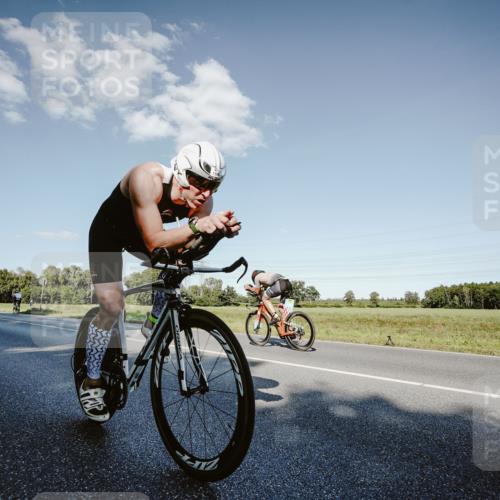 07.09.2025 - 19. Norderstedt Triathlon Michael Burmester http://msf.ph/oto/8860075 07.09.2025 15:50:32 Radfahren 897, 947, 1044, 1552, 1590 meine-sportfotos.de