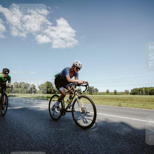 07.09.2025 - 19. Norderstedt Triathlon Michael Burmester http://msf.ph/oto/8860092 07.09.2025 15:50:43 Radfahren 466, 503, 935, 1069 meine-sportfotos.de