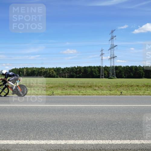 07.09.2025 - 19. Norderstedt Triathlon Michael Burmester http://msf.ph/oto/8860095 07.09.2025 13:47:24 Radfahren 1014, 1469 meine-sportfotos.de