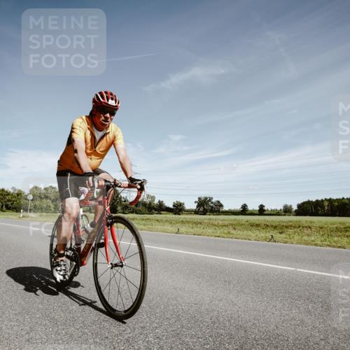 07.09.2025 - 19. Norderstedt Triathlon Michael Burmester http://msf.ph/oto/8860098 07.09.2025 12:51:32 Radfahren 348, 855 meine-sportfotos.de