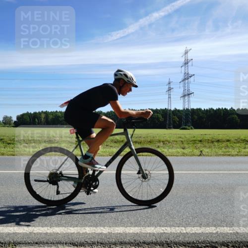 07.09.2025 - 19. Norderstedt Triathlon Michael Burmester http://msf.ph/oto/8860106 07.09.2025 11:46:29 Radfahren 237, 1197 meine-sportfotos.de