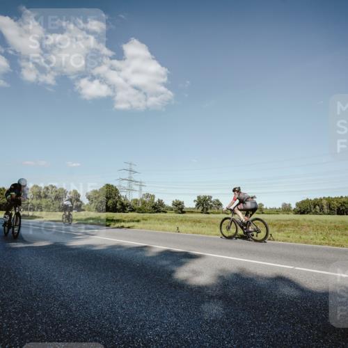 07.09.2025 - 19. Norderstedt Triathlon Michael Burmester http://msf.ph/oto/8860114 07.09.2025 15:50:50 Radfahren 416, 437, 539, 1600 meine-sportfotos.de