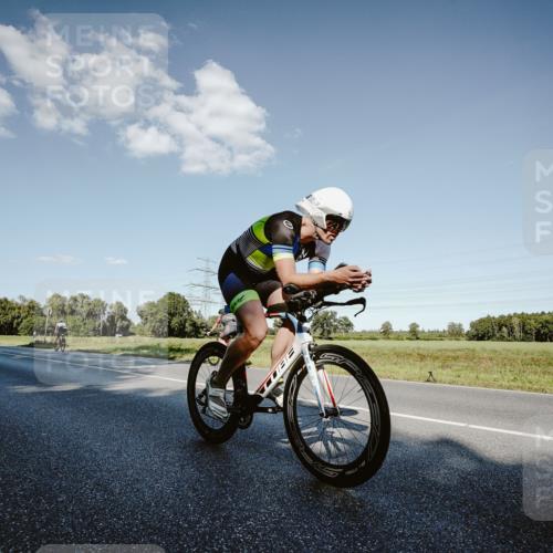 07.09.2025 - 19. Norderstedt Triathlon Michael Burmester http://msf.ph/oto/8860117 07.09.2025 15:50:50 Radfahren 416, 437, 539, 1600 meine-sportfotos.de