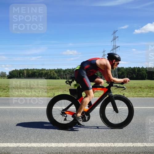 07.09.2025 - 19. Norderstedt Triathlon Michael Burmester http://msf.ph/oto/8860118 07.09.2025 13:47:38 Radfahren 961, 964 meine-sportfotos.de
