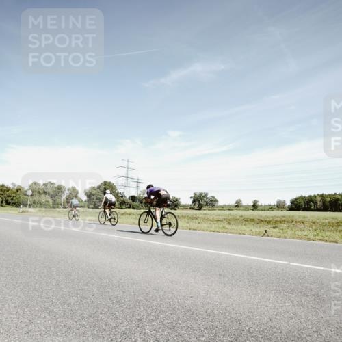 07.09.2025 - 19. Norderstedt Triathlon Michael Burmester http://msf.ph/oto/8860133 07.09.2025 12:51:50 Radfahren 211, 357, 745, 799, 1389 meine-sportfotos.de