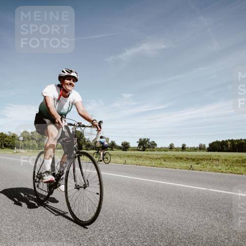 07.09.2025 - 19. Norderstedt Triathlon Michael Burmester http://msf.ph/oto/8860167 07.09.2025 12:52:09 Radfahren 232, 339, 766, 813 meine-sportfotos.de