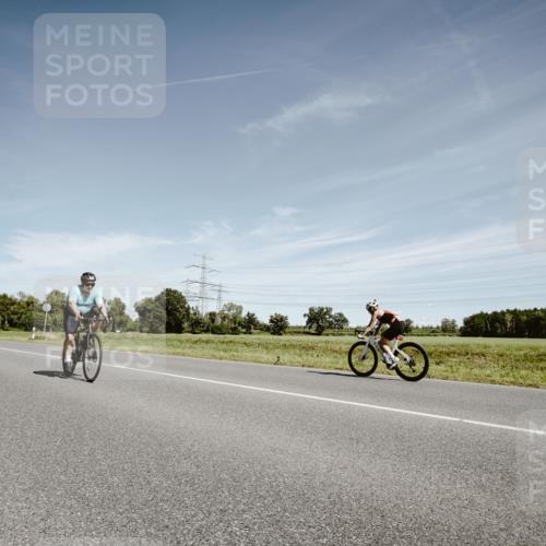 07.09.2025 - 19. Norderstedt Triathlon Michael Burmester http://msf.ph/oto/8860178 07.09.2025 12:52:20 Radfahren 153, 160, 219, 338, 1292, 1356 meine-sportfotos.de