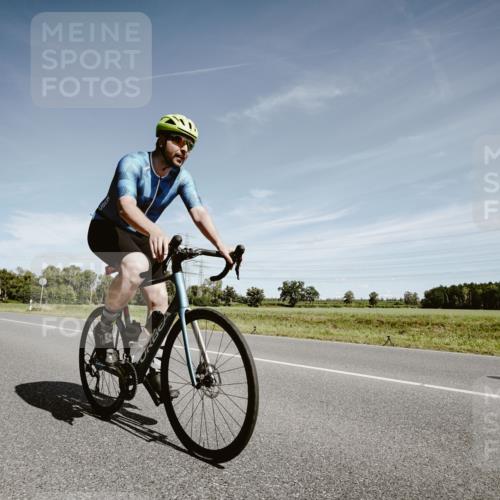 07.09.2025 - 19. Norderstedt Triathlon Michael Burmester http://msf.ph/oto/8860185 07.09.2025 12:52:21 Radfahren 153, 160, 219, 338, 1292, 1356 meine-sportfotos.de