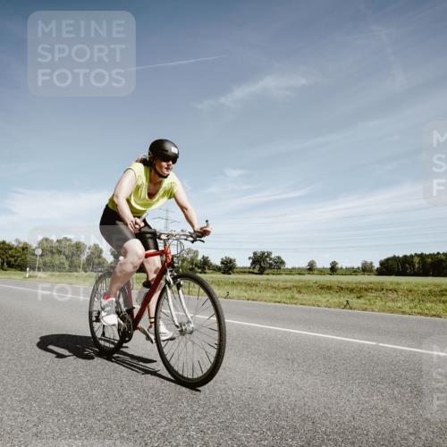 07.09.2025 - 19. Norderstedt Triathlon Michael Burmester http://msf.ph/oto/8860206 07.09.2025 12:52:25 Radfahren 179, 219, 338, 1356 meine-sportfotos.de