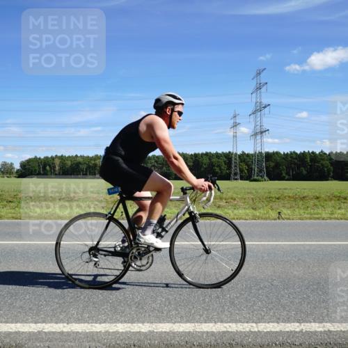 07.09.2025 - 19. Norderstedt Triathlon Michael Burmester http://msf.ph/oto/8860207 07.09.2025 13:48:29 Radfahren 1416 meine-sportfotos.de