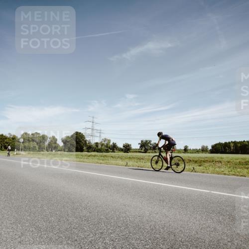 07.09.2025 - 19. Norderstedt Triathlon Michael Burmester http://msf.ph/oto/8860209 07.09.2025 12:52:27 Radfahren 179, 805 meine-sportfotos.de