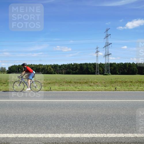 07.09.2025 - 19. Norderstedt Triathlon Michael Burmester http://msf.ph/oto/8860221 07.09.2025 13:48:39 Radfahren 999 meine-sportfotos.de