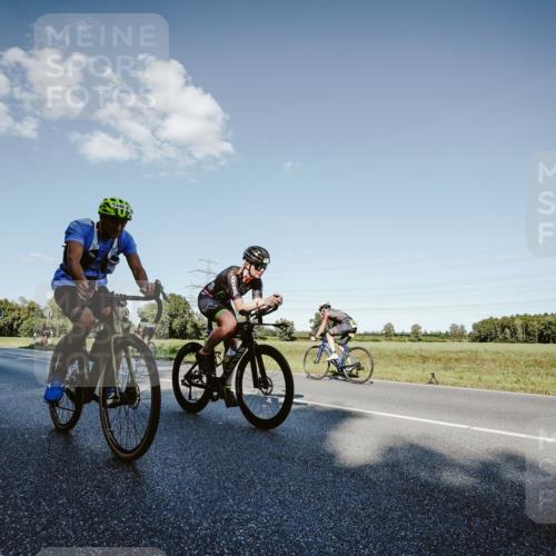 07.09.2025 - 19. Norderstedt Triathlon Michael Burmester http://msf.ph/oto/8860239 07.09.2025 15:51:41 Radfahren 390, 538, 550, 1058, 1060, 1088, 1090, 1446, 1530, 1565, 1595 meine-sportfotos.de