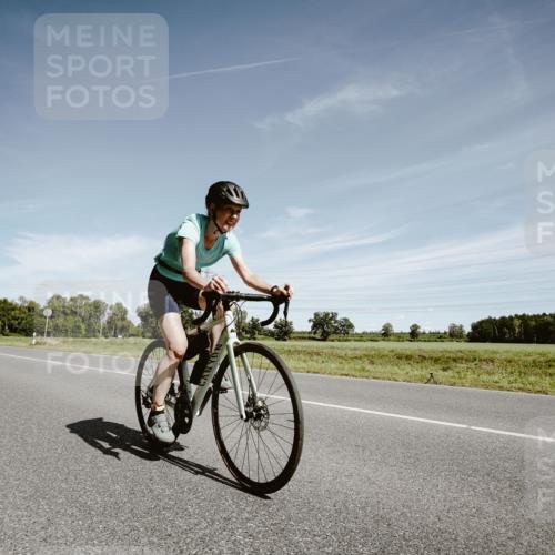 07.09.2025 - 19. Norderstedt Triathlon Michael Burmester http://msf.ph/oto/8860244 07.09.2025 12:53:01 Radfahren 194 meine-sportfotos.de