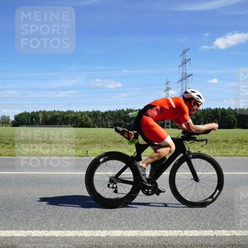 07.09.2025 - 19. Norderstedt Triathlon Michael Burmester http://msf.ph/oto/8860254 07.09.2025 13:48:51 Radfahren 976 meine-sportfotos.de
